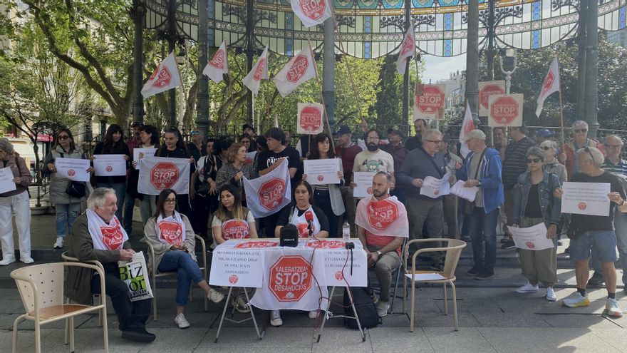 Stop Desahucios alerta de un "tsunami" de desalojos a familias vulnerables en Gipuzkoa tras la caída del "escudo social"