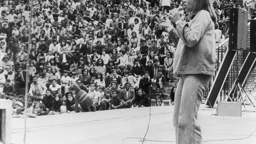 Cecilia y Mari Trini son las primeras punks de España