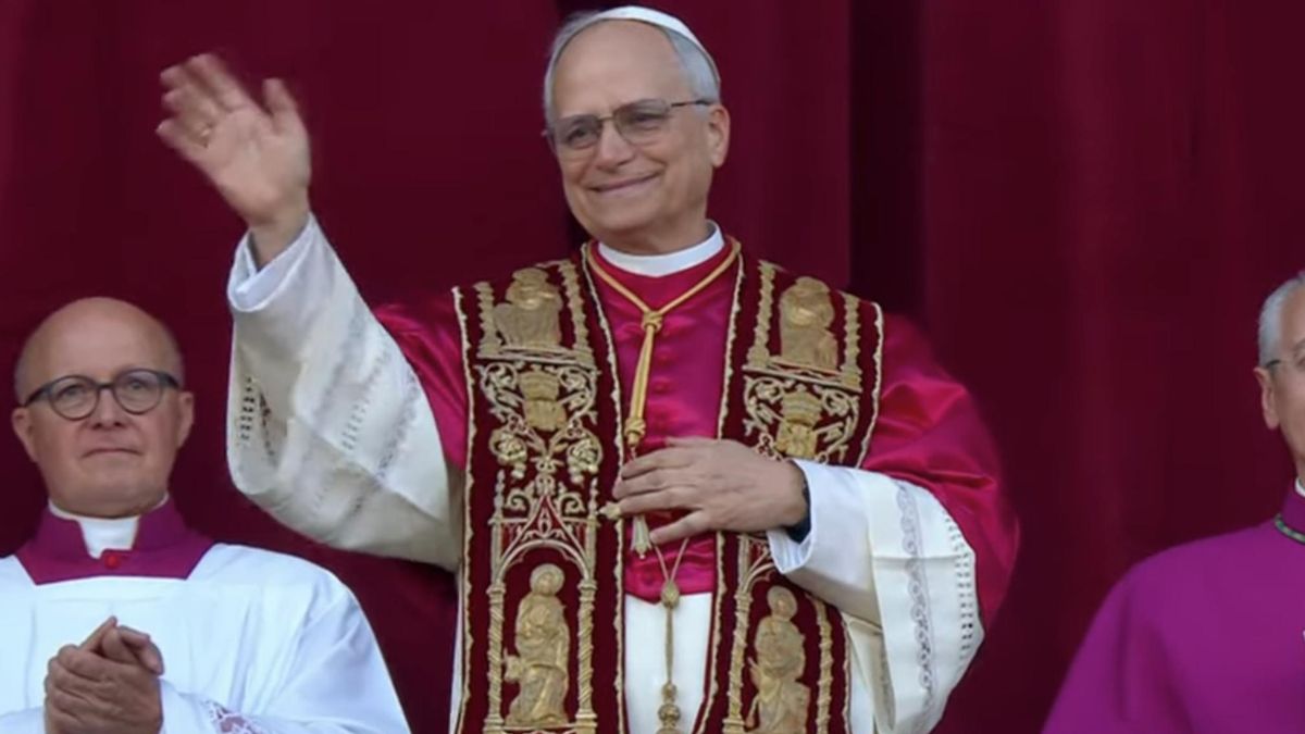 León XIV frena el experimento de un Papa virtual con IA y denuncia que banaliza la figura papal: "No lo voy a autorizar"