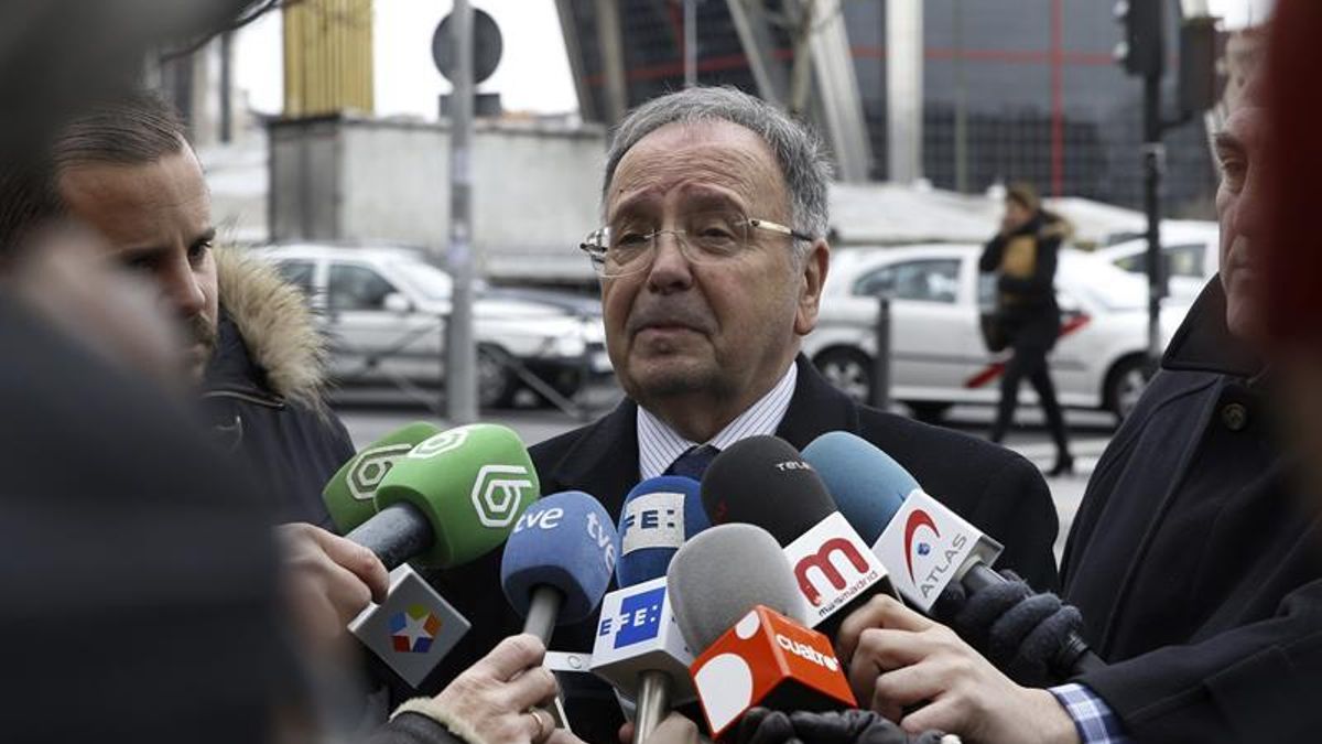 El secretario general de Manos Limpias, Miguel Bernad