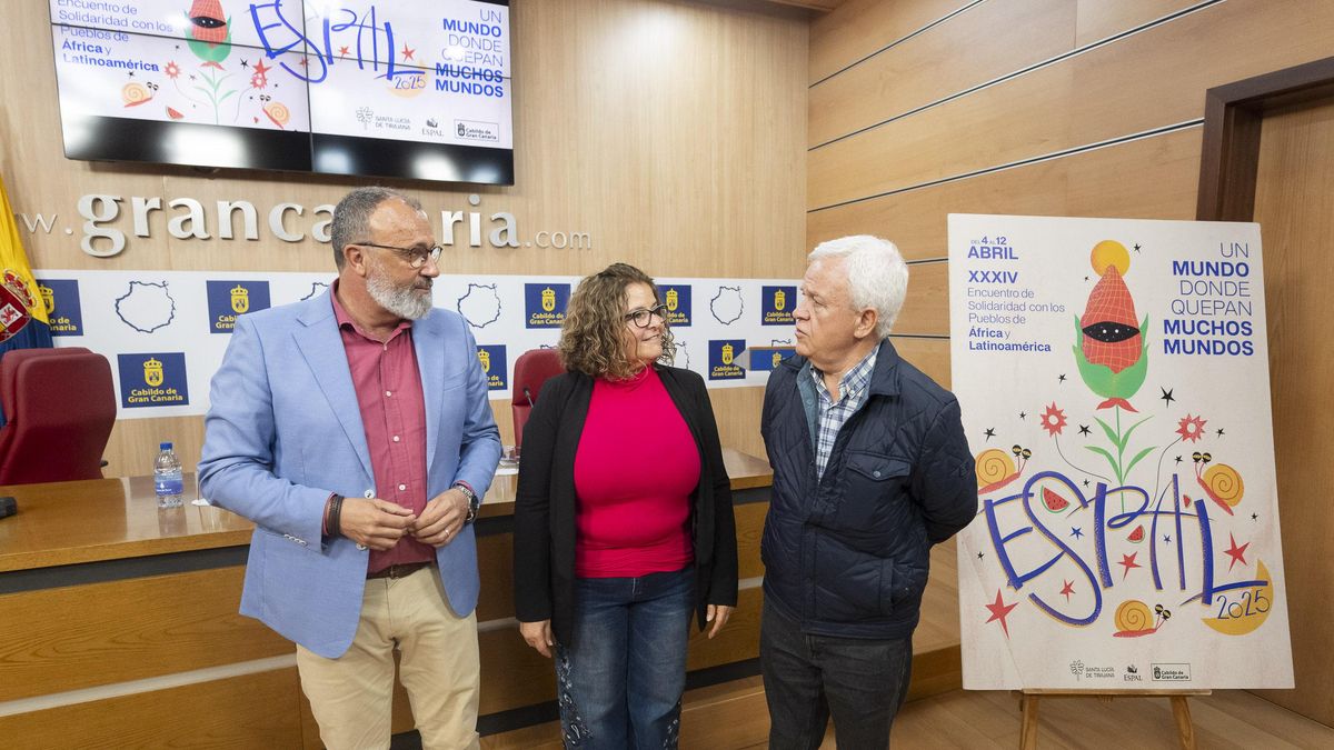 El alcalde de Santa Lucía de Tirajana, Francisco García, la concejala de Solidaridad, Ofelia Alvarad y el consejero de Cooperación Institucional y Solidaridad del Cabildo de Gran Canaria, Carmelo Ramírez.
