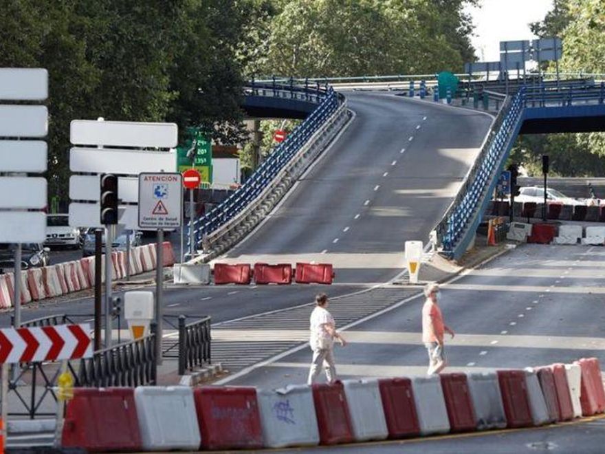 Paso elevado Joaquín Costa-Francisco Silvela, cortado en 2020 antes de iniciarse la demolición