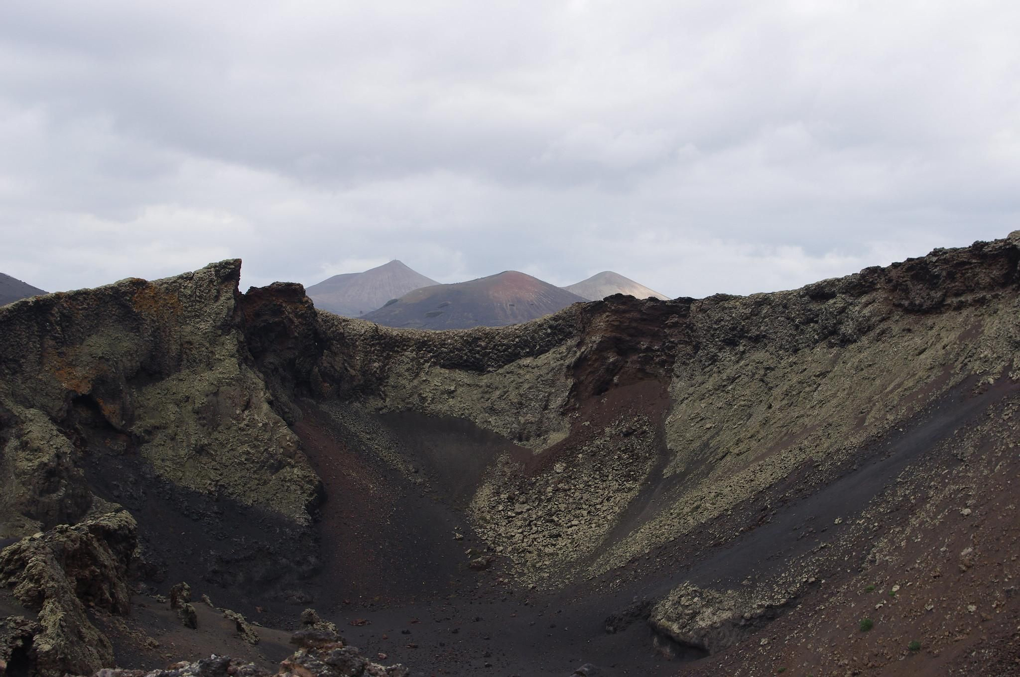 Interior del Volcan El Cuervo.