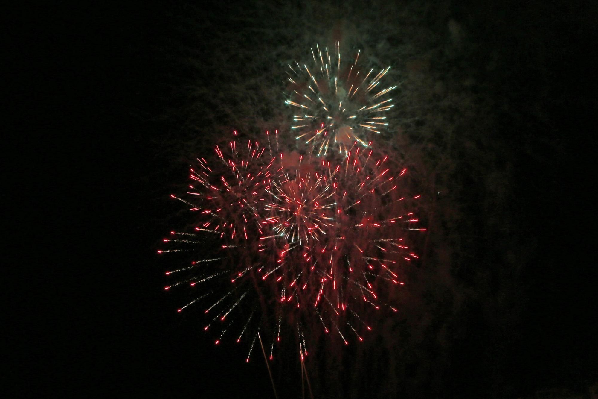 Fuegos artificiales en la Noche de San Juan de Las Canteras (ALEJANDRO RAMOS)