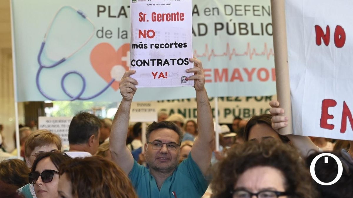 Manifestación 'Salvemos el Hospital Reina Sofía '