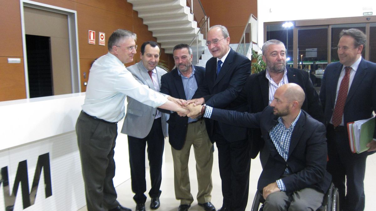 Junta y Ayuntamiento llegan a un acuerdo que "da garantías de viabilidad económica y social" al metro