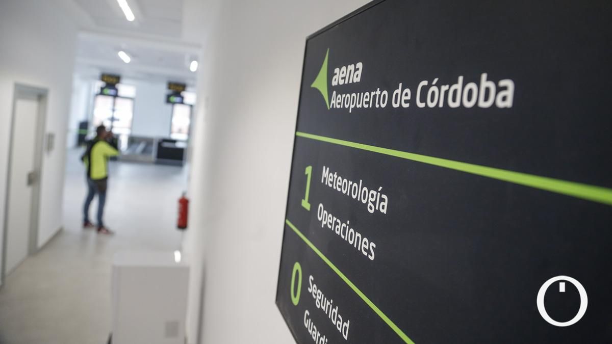 Instalaciones de la terminal del Aeropuerto de Córdoba