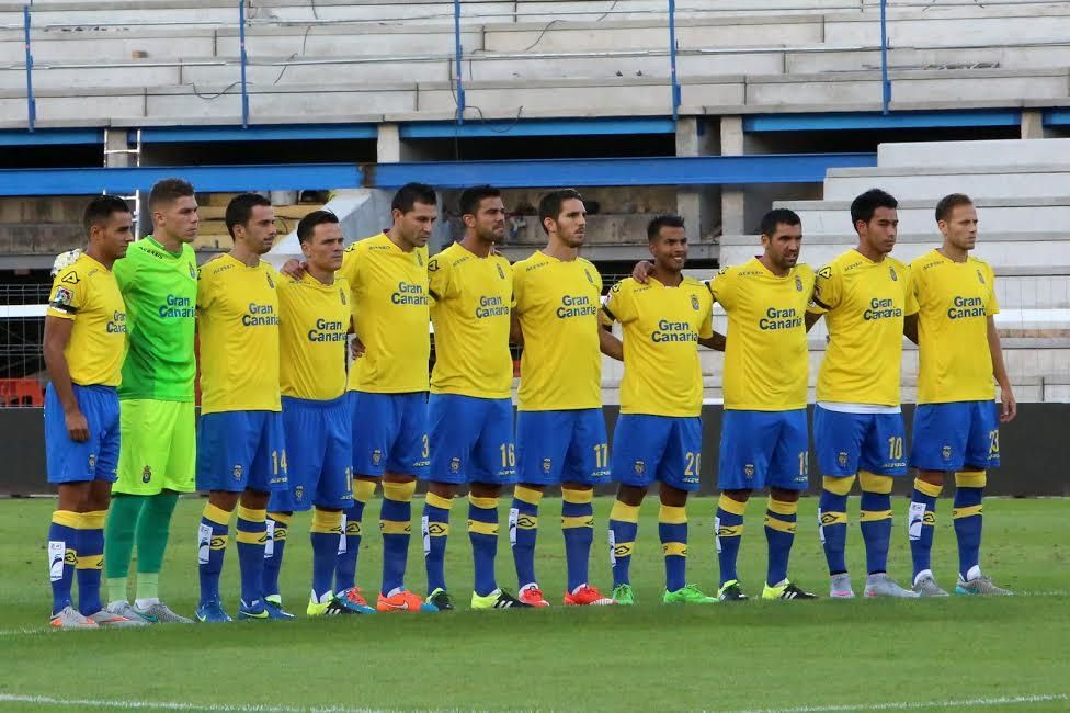 Partido entre la UD Las Palmas y el Rayo Vallecano. (ALEJANDRO RAMOS)
