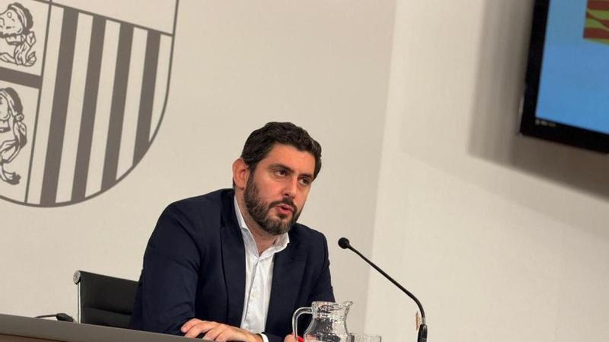 Vox insiste en quitar la paga a los menores migrantes pese a la investigación de la Fiscalía y habla de "conductas carcelarias"