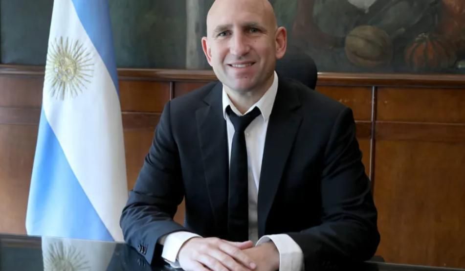 El caputista Guido Giana reemplazó a Cecilia Loccisano como vice de Lugones.