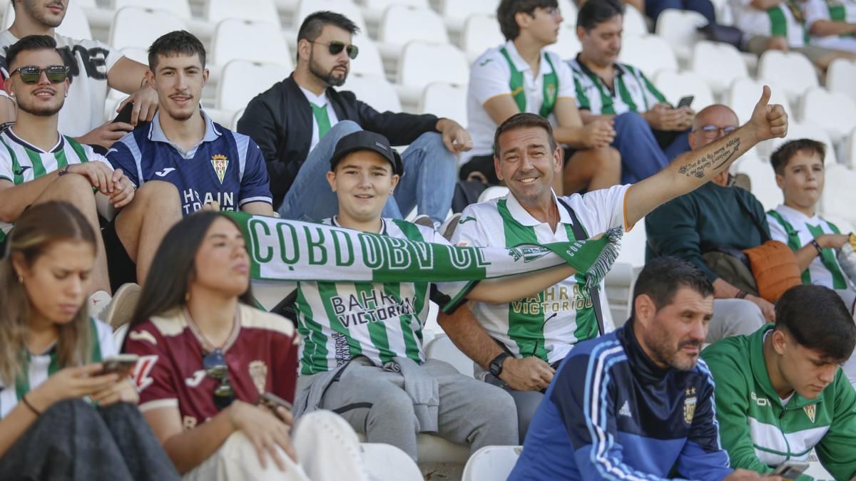 Grada Blanquiverde del Córdoba CF - SD Eibar
