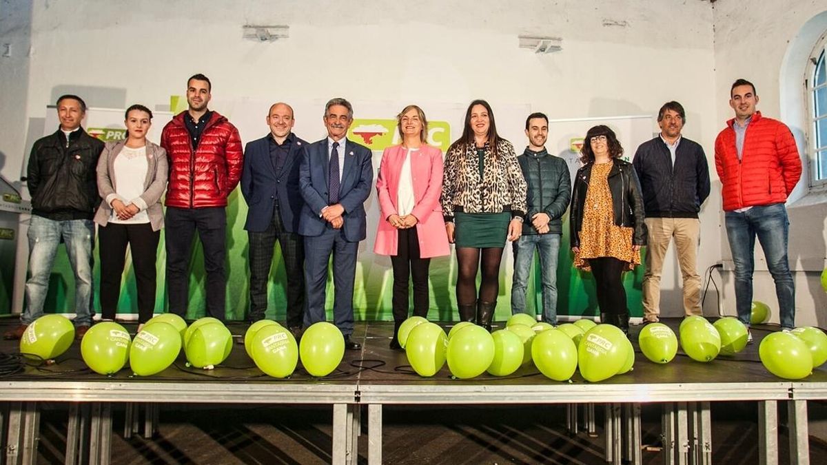 Revilla ve "ambiente para votar al PRC, el único partido coherente y unido y lleva 40 años defendiendo Cantabria"