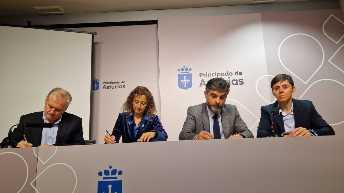 Asturias firma el primer acuerdo en 15 años para la mejora de la calidad educativa
