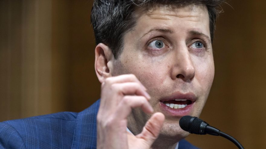 Sam Altman anticipa la caída de los youtubers e influencers tradicionales y asegura que la inteligencia artificial ocupará su lugar