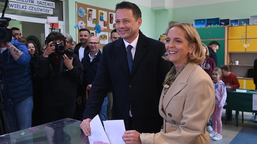Polonia vota a su nuevo presidente en un pulso entre la opción liberal y ultraconservadora