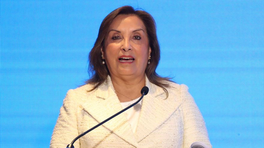 Fiscalía cita a Boluarte para declarar sobre presunta financiación ilegal, según medio