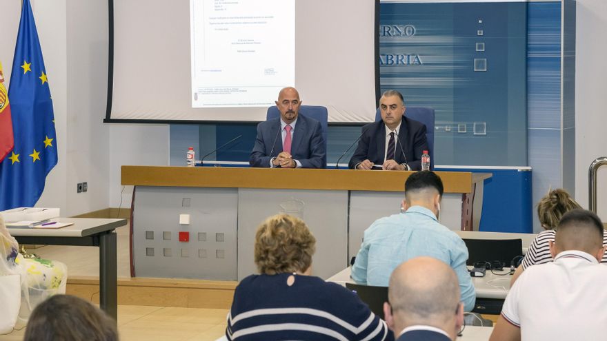 El Gobierno reconoce que más de la mitad de los municipios de Cantabria tendrán periodos sin médico este verano