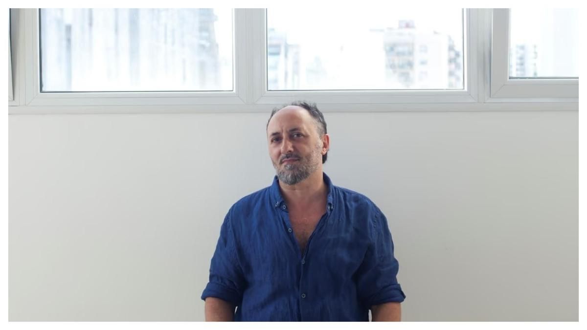 El escritor argentino Julián López acaba de publicar la novela "Las iracundas".