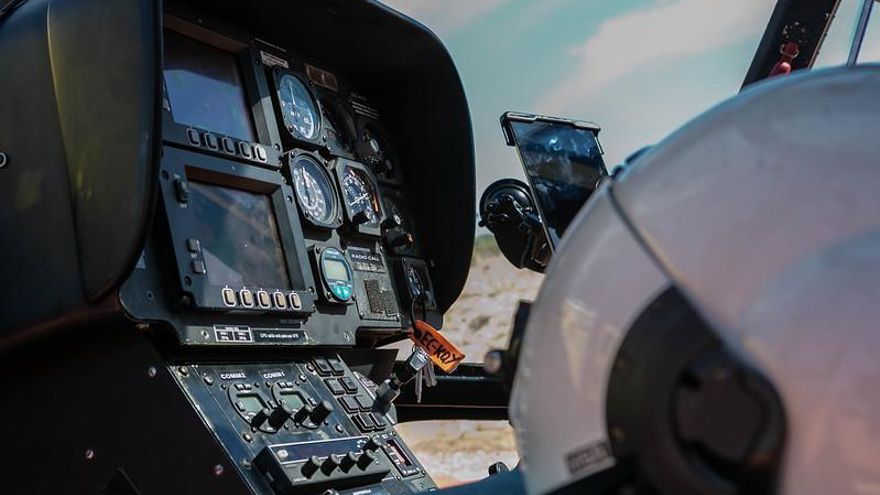 Uno de los helicópteros del Plan INFOCAM contra incendios forestales