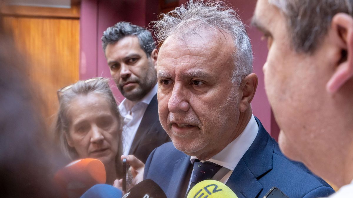 Ángel Víctor Torres resta importancia a sondeos donde el PSOE baja y apela a lo que decidan los votos