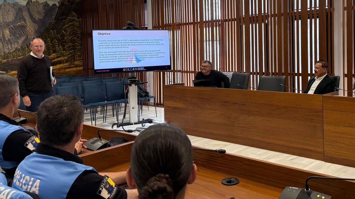 La Palma aborda con ayuntamientos, técnicos y voluntariado un proyecto europeo para mejorar la gestión del riesgo volcánico