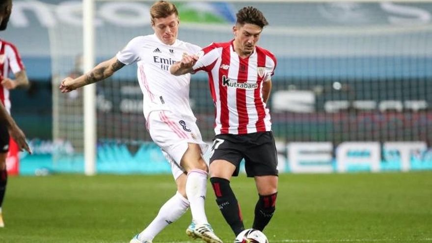 Telefónica advierte a La Liga que pujará por emitir el fútbol "pero no a cualquier precio"