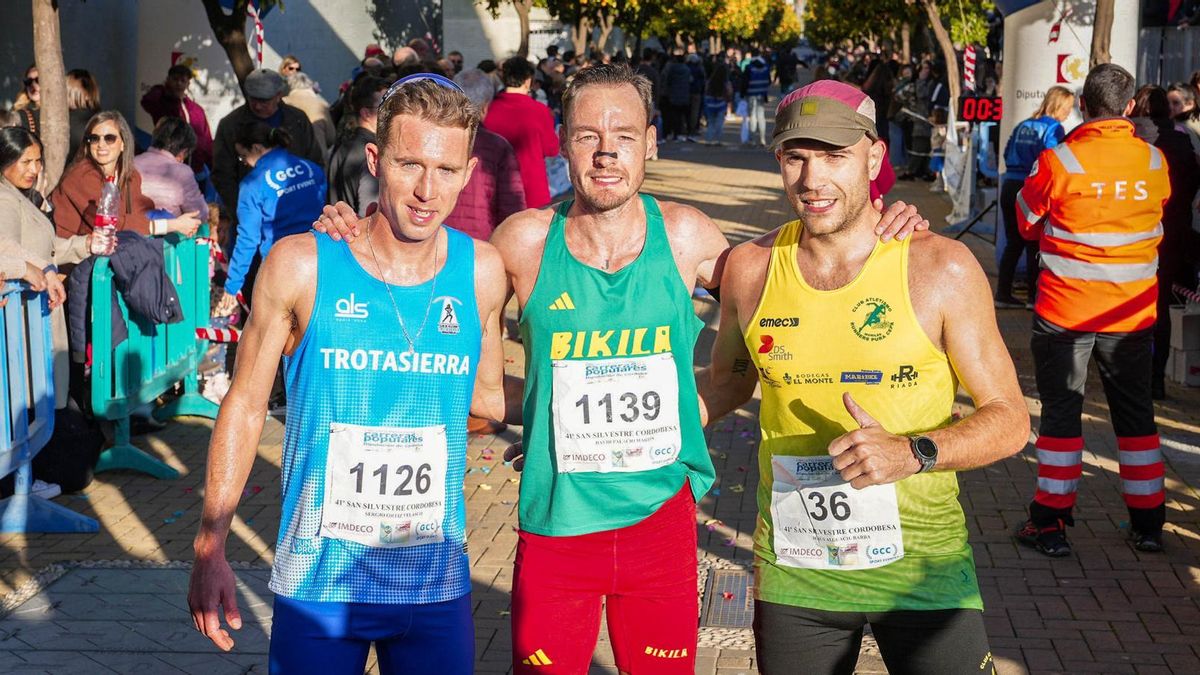 Podio masculino de la San Silvestre 2025