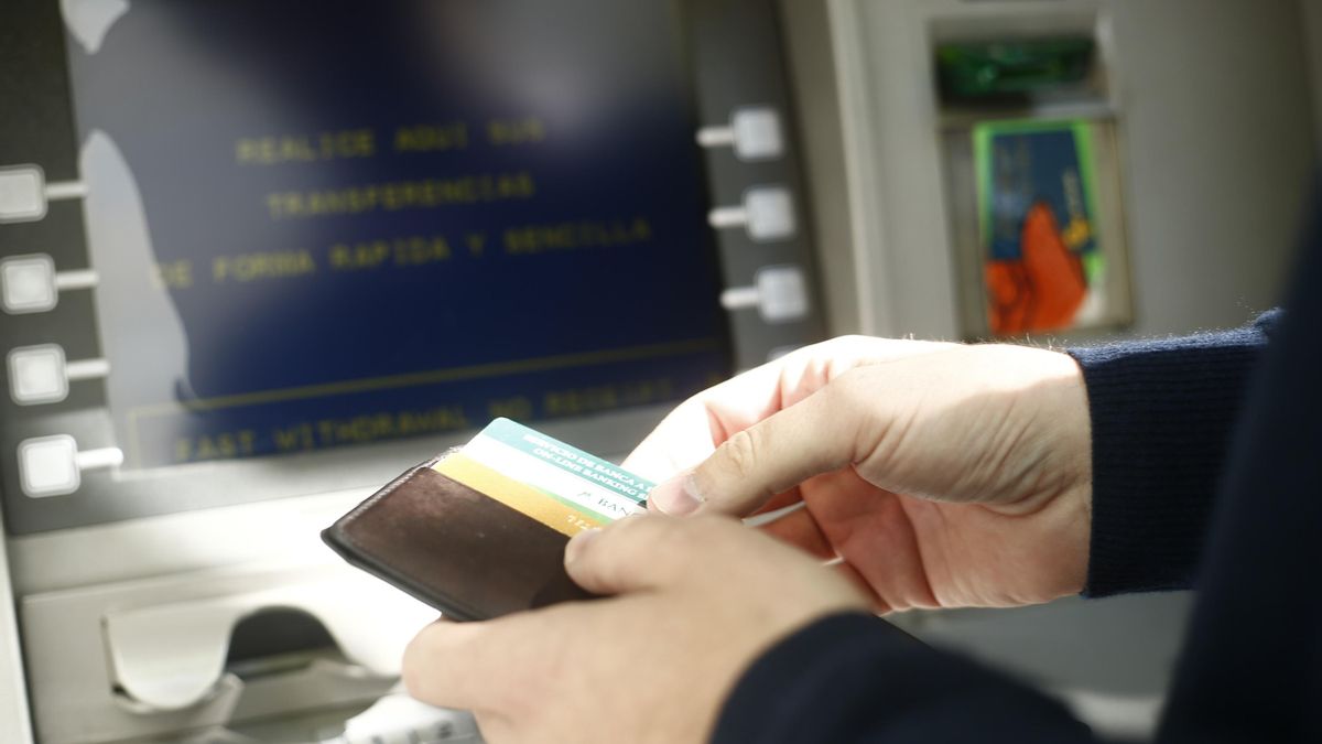 Cuándo se cobra el paro en agosto 2026: las fechas de abono en cada banco