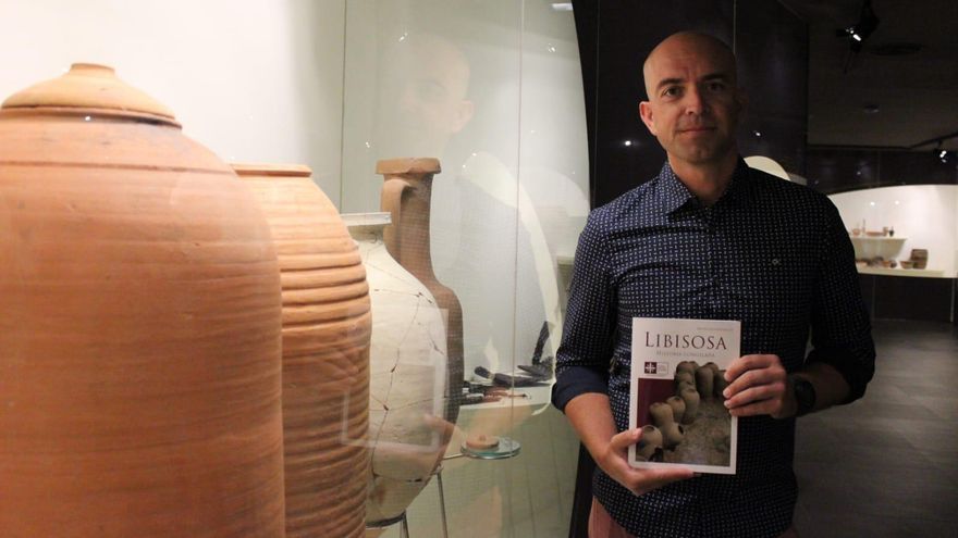 Hector Huroz, co-director del proyecto arqueológico en Libisosa, en la provincia de Albacete