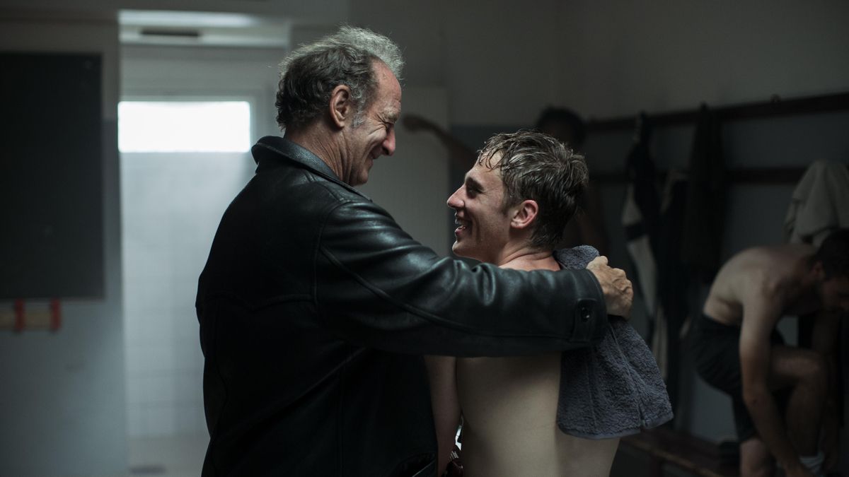 Vincent Lindon y Benjamin Voisin en 'Jugar con fuego'