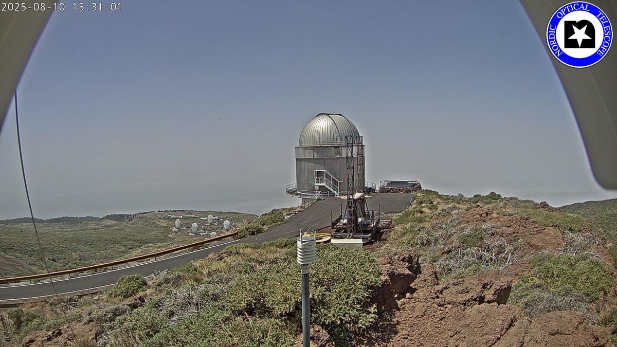 Imagen de las cumbres de La Palma captada estedomingo de la webcam del Telescopio Óptico Nórdico (NOT por su siglas en inglés).