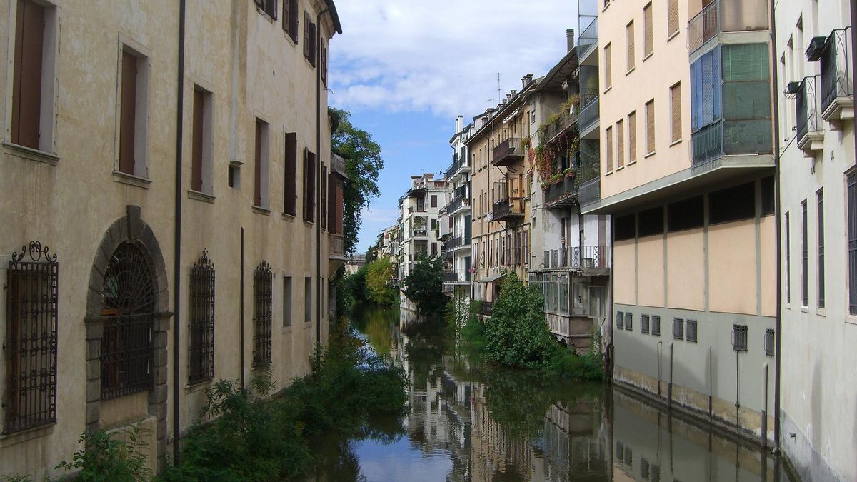 Canales en el centro histórico de Padua.
