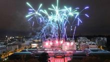 Fuegos artificiales para celebrar el bicentenario del Museo del Prado.