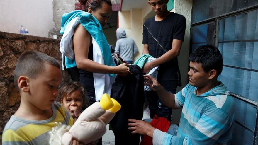 Inmigrantes ponen su fe por encima de decisiones políticas para llegar a EEUU