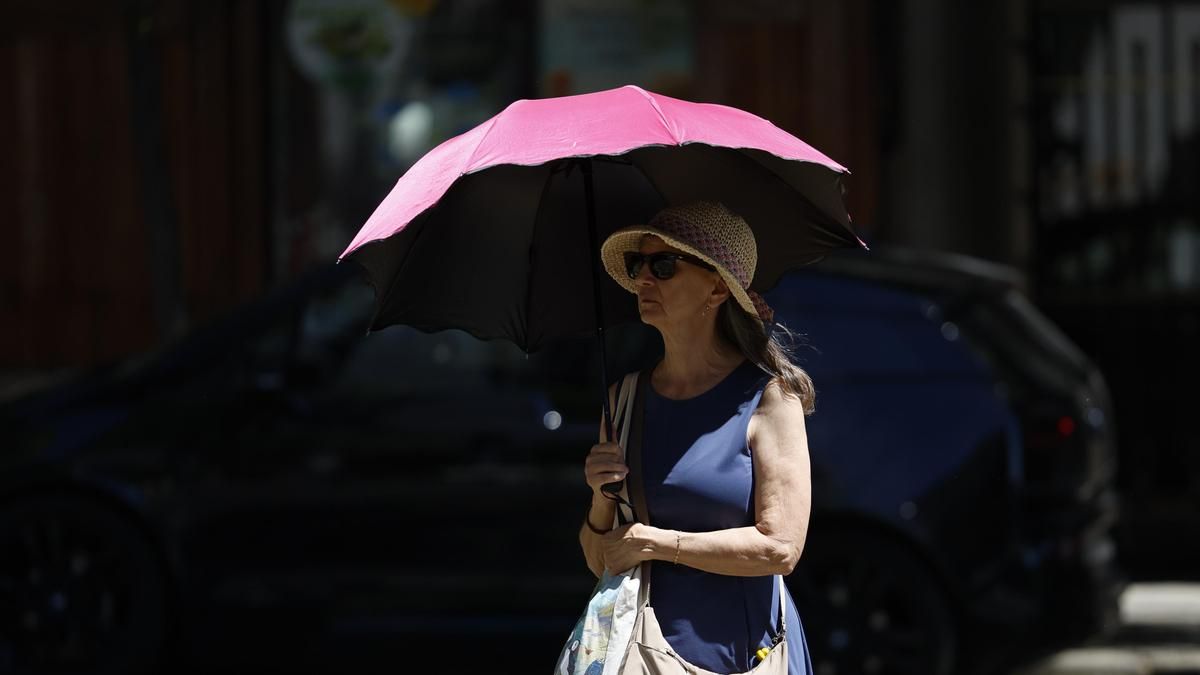 La Comunidad de Madrid arranca la semana con 38 grados y aviso amarillo