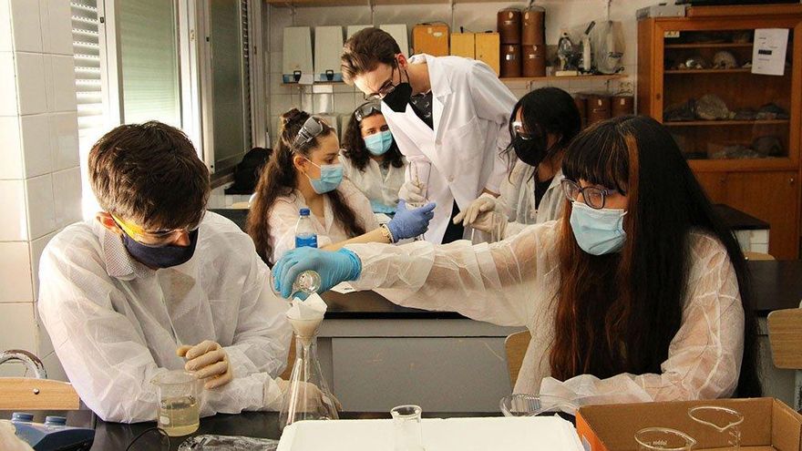 La ciencia llega a los barrios sevillanos más desfavorecidos de la mano del CSIC