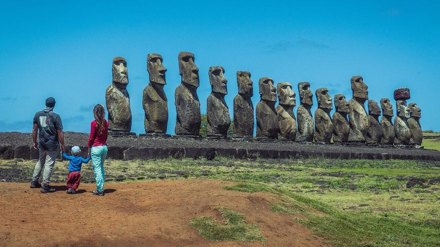 Rubén, Koke y Lucy en Isla de Pascua, Chile.