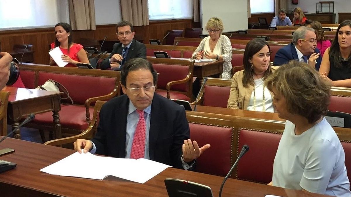 La comisión de investigación de partidos en el Senado arranca con una accidentada elección de la Mesa que la dirigirá