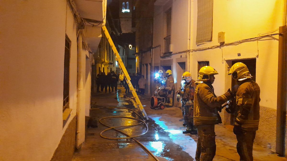 Muere un hombre de 83 años en el incendio de una vivienda en Hervás