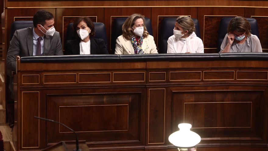 Moncloa descarta cambios legislativos para afrontar la recta final de la pandemia tras el estado de alarma pese a la presión