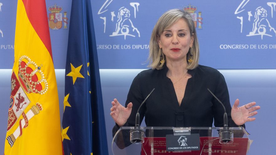 La portavoz de Sumar en el Congreso, Verónica Martínez, durante  una rueda de prensa posterior a la Junta de Portavoces, a 19 de noviembre de 2024, en Madrid (España).
