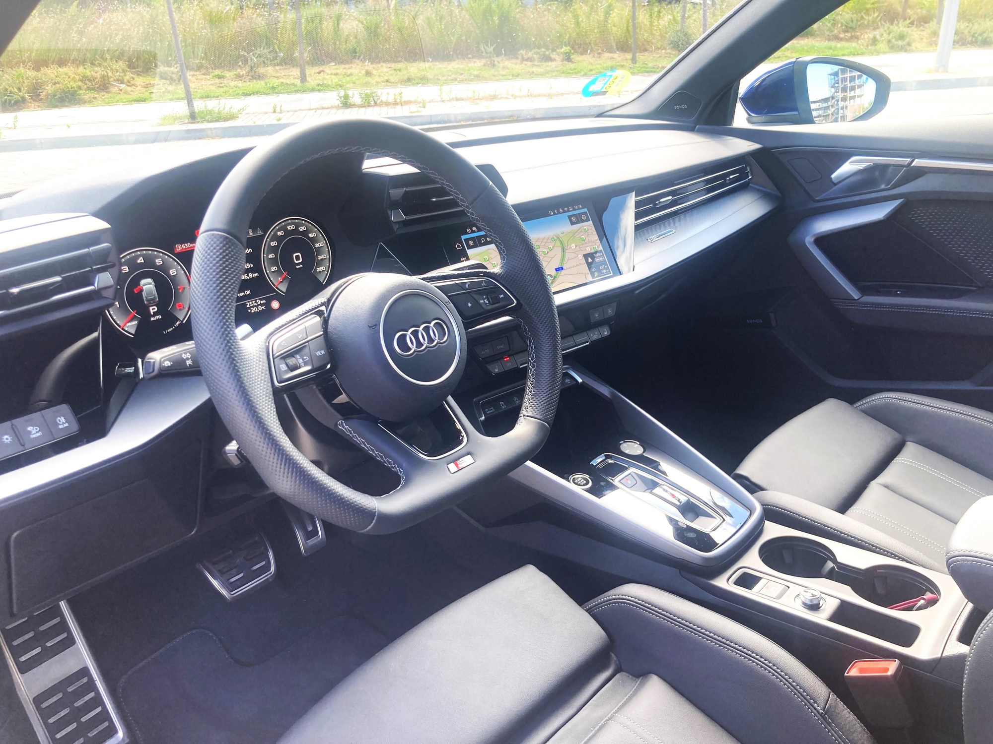 Impecable interior del modelo compacto de Audi.