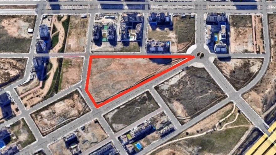 Almeida regala a Ayuso una parcela valorada en 18,2 millones de euros para que se construya un colegio concertado