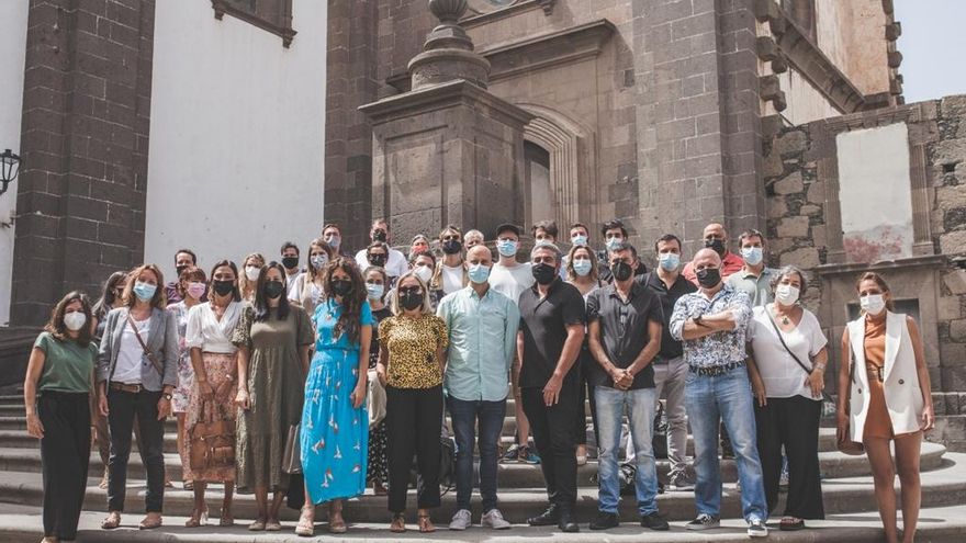 Foto de familia de la asamblea general del CLAC 2021, con Rubén Zaruaza y los vicepresidentes, en el centro