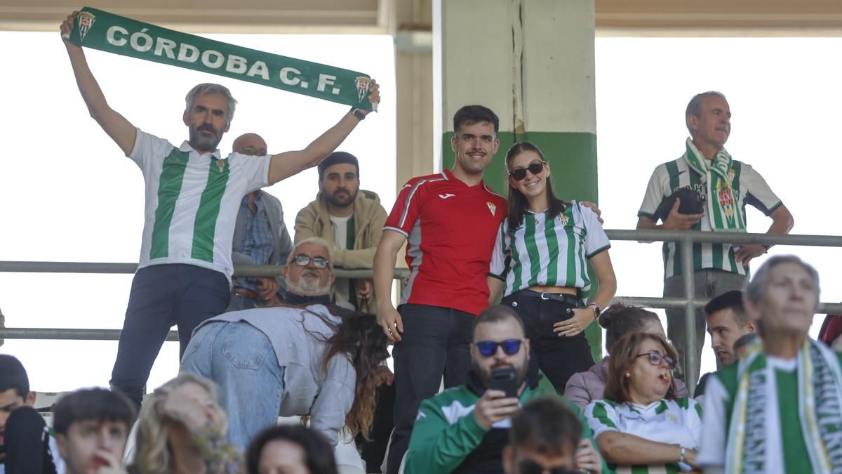 Grada Blanquiverde del Córdoba CF - SD Eibar