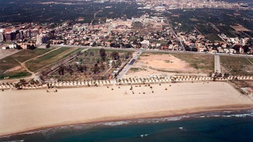 Borriana urbanizará para el turismo los 240.000 metros cuadrados de litoral de Arenal y frena la renaturalización prevista