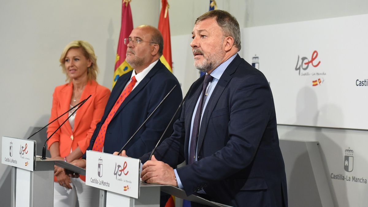 El alcalde de Cuenca, Darío Dolz, tras su reunión con Page.