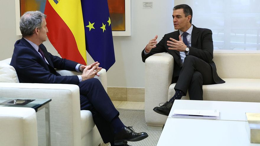 Sánchez busca en la política internacional retomar la iniciativa y retratar al PP