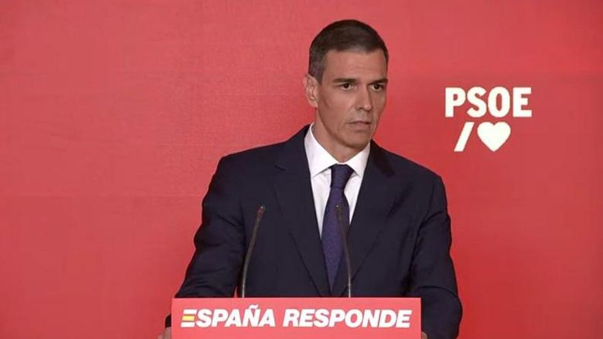 Pedro Sánchez durante su rueda de prensa en Ferraz.