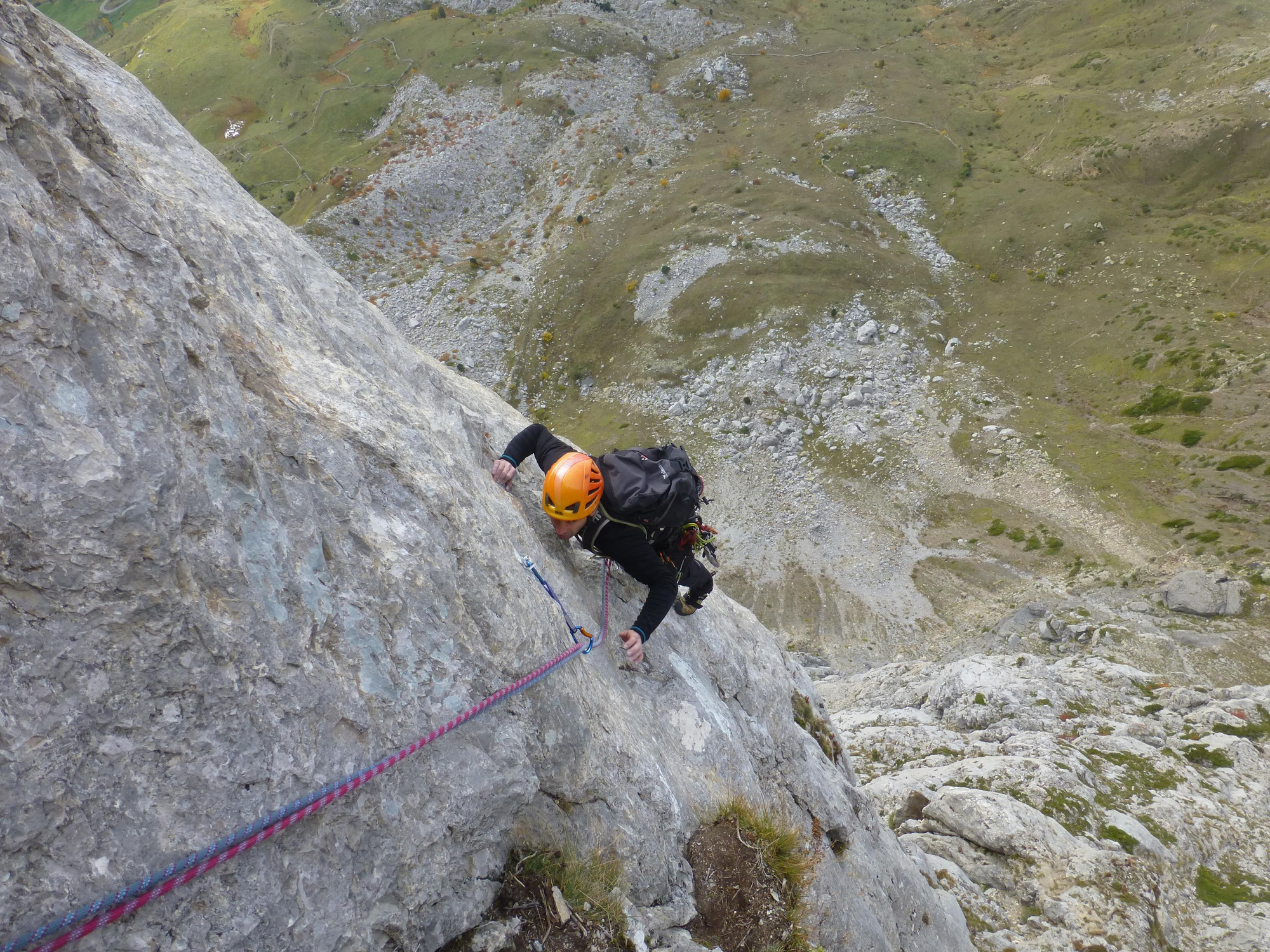 El último largo de la vía ‘Capricho de Primavera’, el más exigente de la ruta con diferencia.